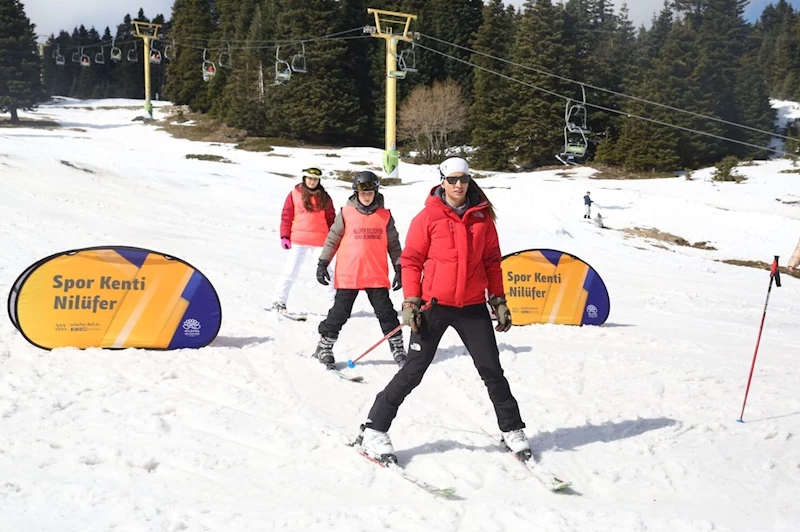 Nilüfer’in kırsalındaki çocuklar kayak yapmayı öğreniyor