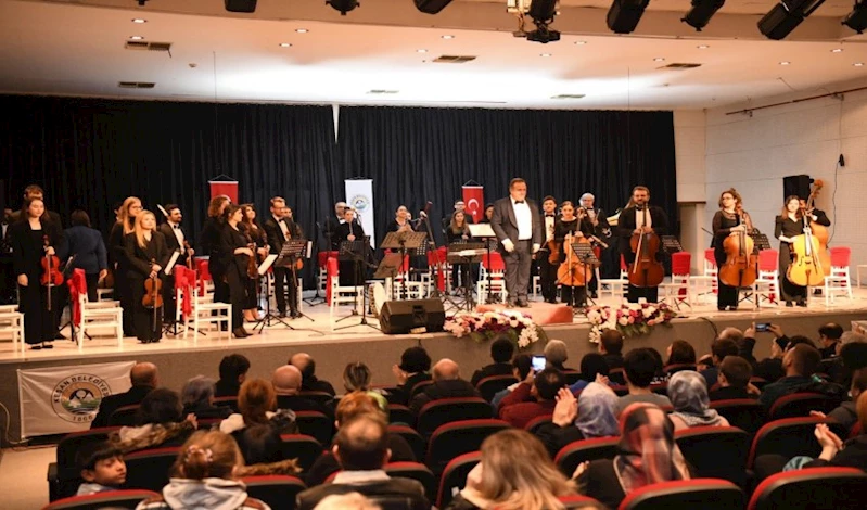 Balkan Senfoni Orkestrası ve Edirne Devlet Türk Müziği ve Rumeli Topluluğu, Keşanlılar unutulmaz bir gece yaşattı