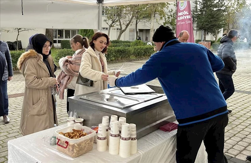 İnegöl Belediyesi’nden Öğrencilerin İçini Isıtan Jest