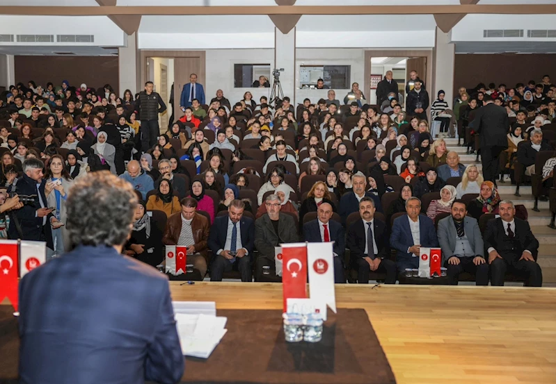 Doğumunun 150. yılında Mehmet Akif Ersoy anıldı