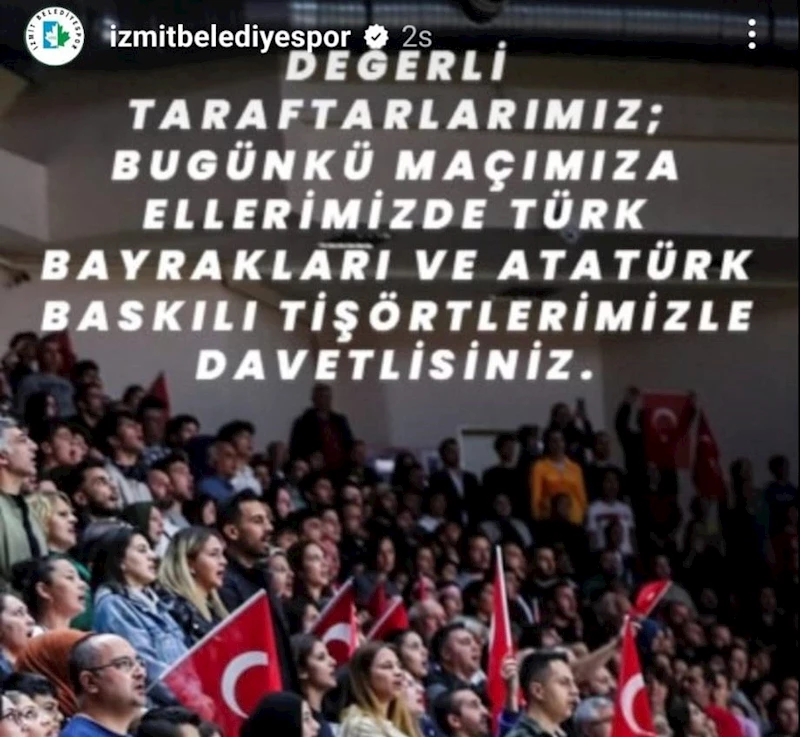 İZMİT BELEDİYESPOR GALATASARAY MAÇINA TÜM TARAFTARLARI ATATÜRK BASKILI TİŞÖRT VE TÜRK BAYRAKLARIYLA DAVET ETTİ