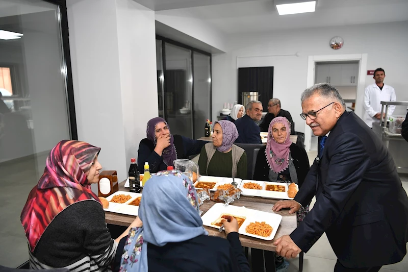 Doktor Başkanın Örnek Projesi, Hem Dua Hem de Tebrik Alıyor