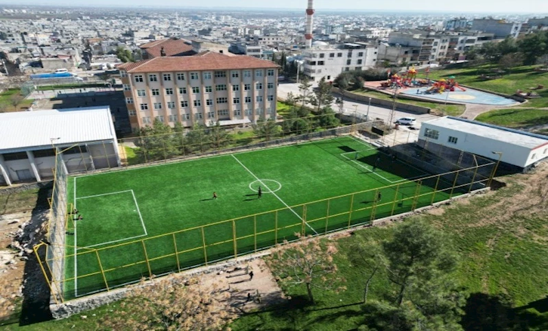 Büyükşehir’den Gençlere Bir Halı Saha Daha