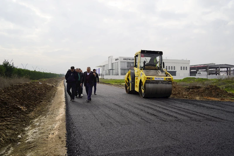 YUNUSEMRE’DEN EVRENOS SANAYİYE SICAK ASFALT