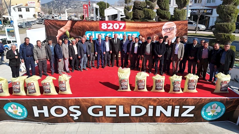 Büyükşehir’den Selendili Üreticilere Gübre Desteği