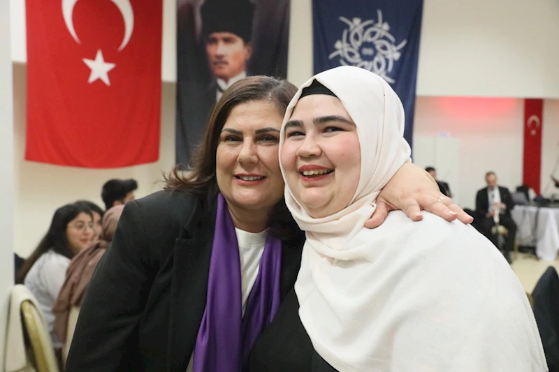 BAŞKAN ÇERÇİOĞLU GENÇLERLE BİR ARAYA GELDİ