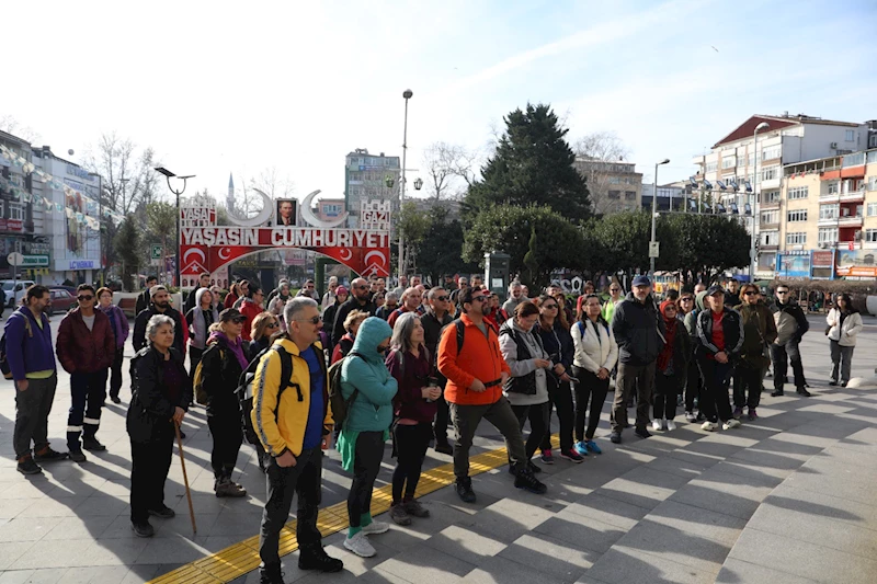 BİZİM KÖY DOĞA YÜRÜYÜŞÜNDE TOHUM TOPLARI TOPRAKLA BULUŞTU