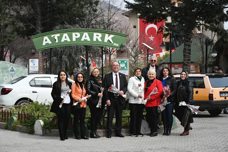 BAŞKAN ELÇİN 8 MART’TA KADINLARI UNUTMADI