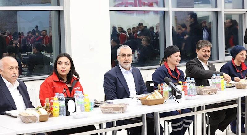 Bakan Işıkhan, Kırşehir’de İşçilerle İftarda Bir Araya Geldi