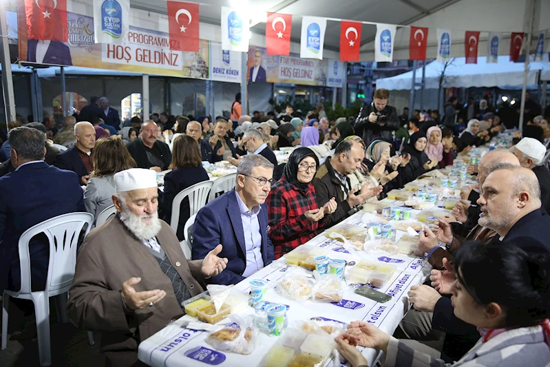 Kemerburgazlılar dev iftar sofrasında buluştu