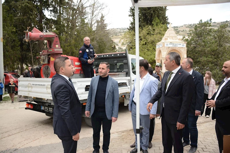 Ramazan Bayramı Arifesinde Gül Suyu Uygulaması