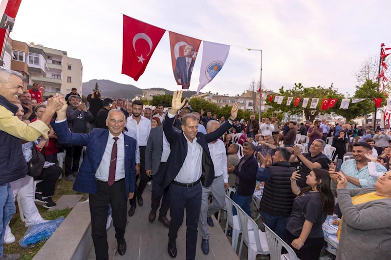 Başkan Seçer, Anamur Halkıyla Birlikte İftar Yaptı