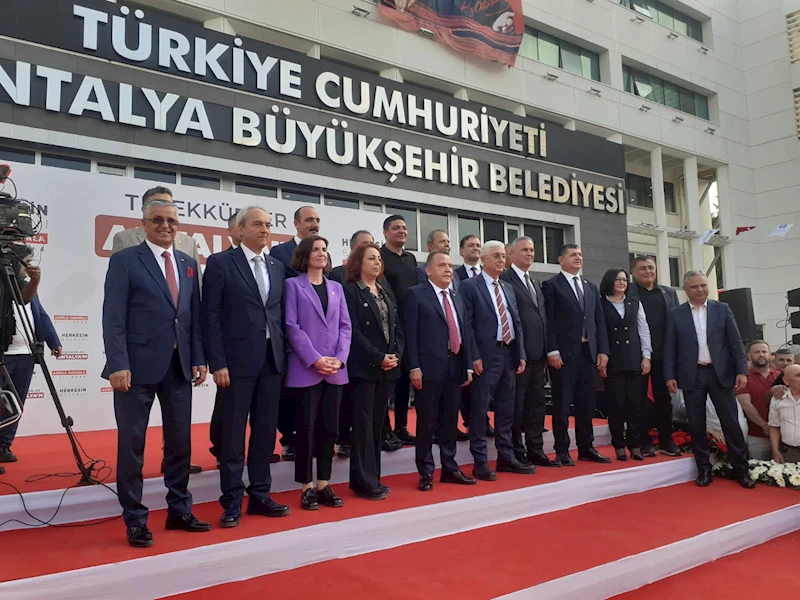 Başkan Topaloğlu, Başkan Böcek’in göreve başlama törenine katıldı