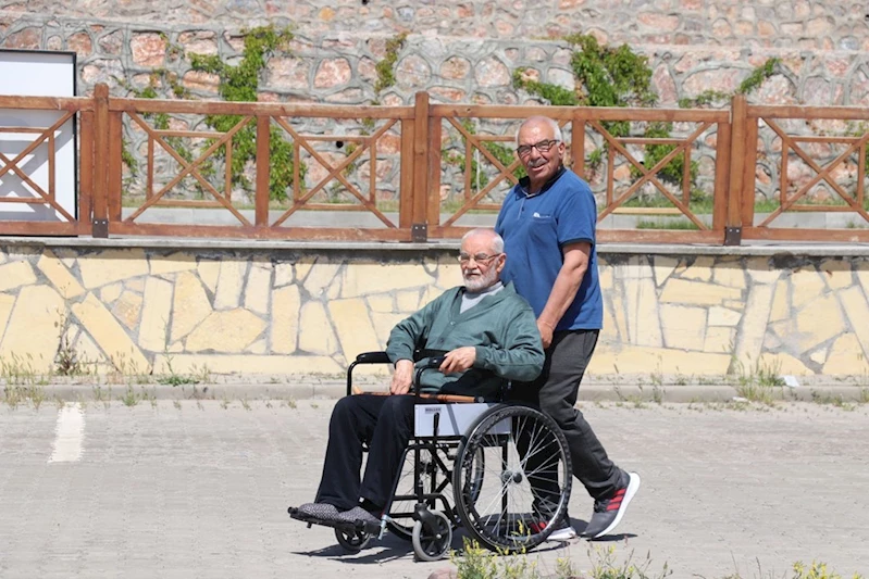 Aile ve Sosyal Hizmetler Bakanımız Göktaş: “Evde Bakım Yardımı ödemelerini Ramazan Bayramı öncesi hesaplara yatırıyoruz”