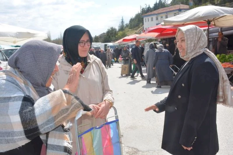 Başkan Seyhan KILINÇARSLAN, Semt Pazarını Ziyaret Etti