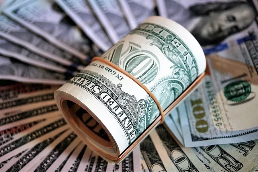 Altın Düştü, Dolar Dalgalı