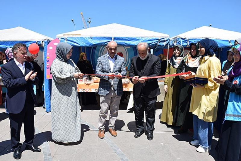 Eğitim yararına kermes düzenlendi