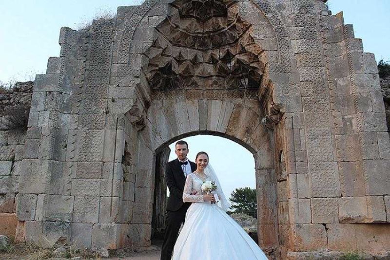 800 yılık han gelin-damat adaylarının gözdesi oldu