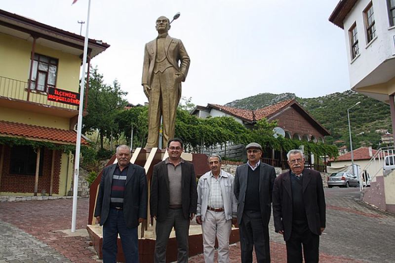 Başkan Serkan Küçükkuru’dan Muhtarlar Günü Mesajı